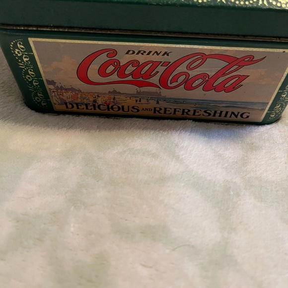 Vintage Coca Cola tin - Picture 7 of 10